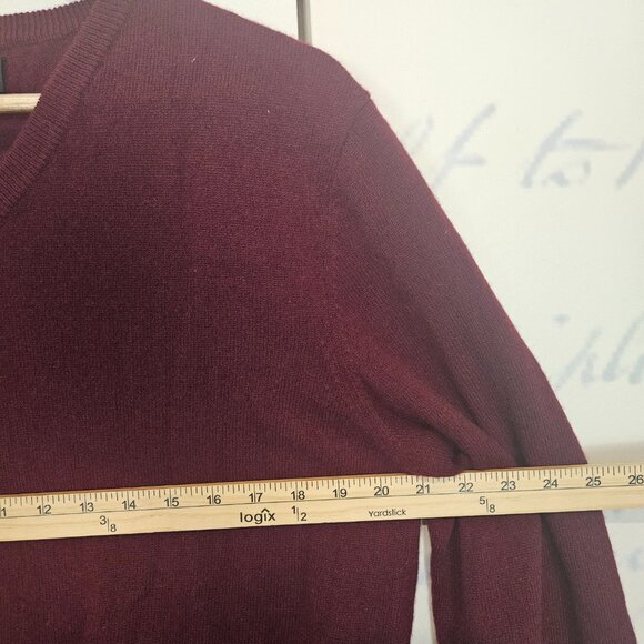 Club Room Men's Sweater Size Large 100% Cashmere V Neck - Picture 6 of 8